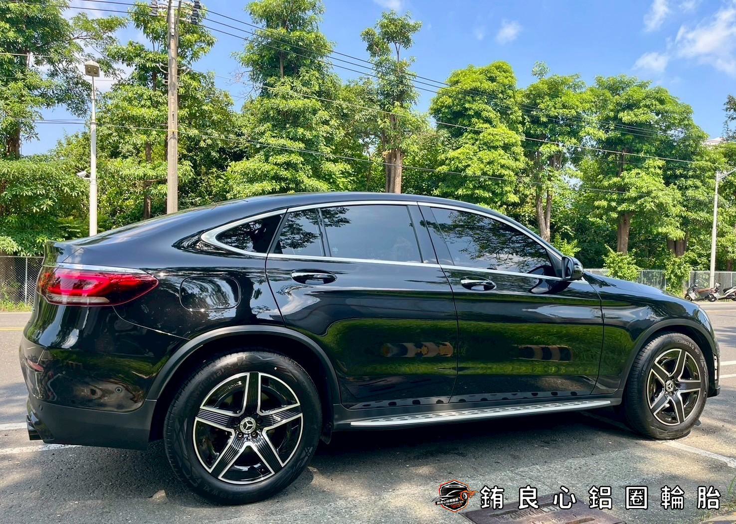 恭喜Benz GLC300車主升級更換AMG原廠夜色GLC C254 X254大框胎一套的第5張圖片